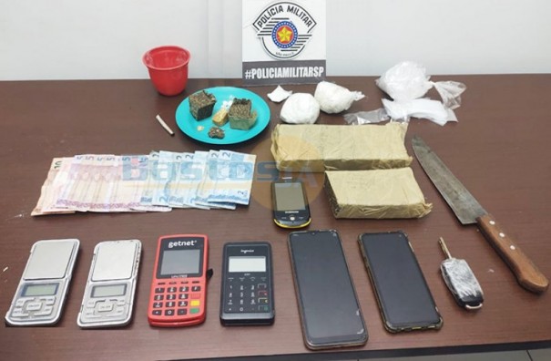 Pm De Tup Prende Mulher E Apreende Kg De Droga Entre Maconha