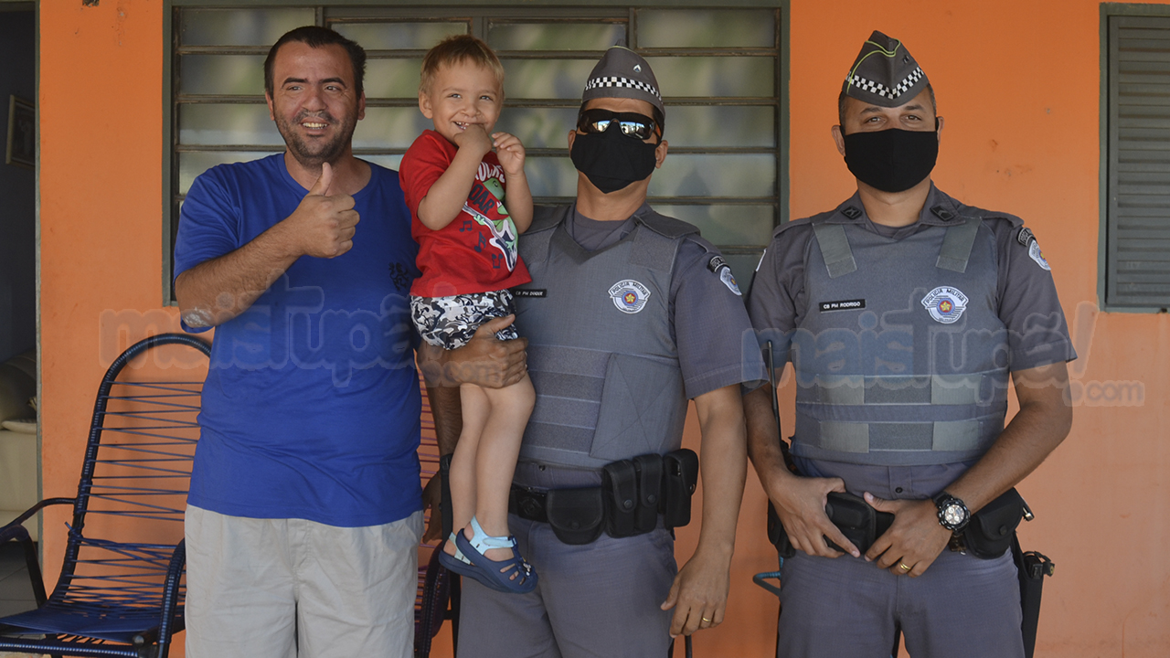 Policiais Militares Salvam Criana Engasgada No Bairro Joo Paulo II Em Tup