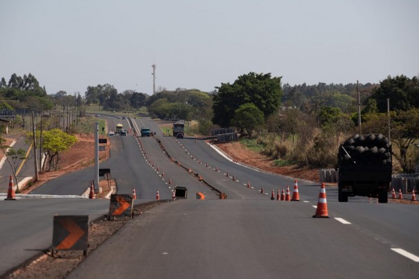 DER inicia obras de recapeamento em estrada no Oeste Paulista