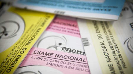 Estudantes podem pedir isenção no Enem 