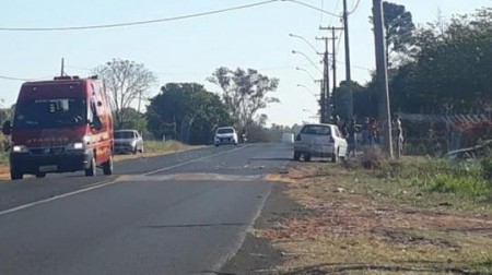 Três pessoas da mesma família sofrem queimaduras após explosão ao tentar acender churrasqueira em Queiroz