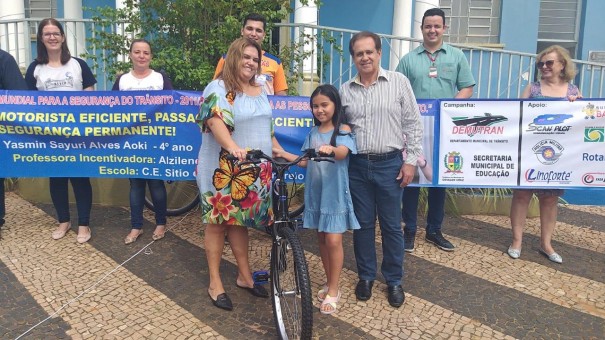 Conhea os ganhadores de bicicletas no Concurso Municipal de Frases de Trnsito