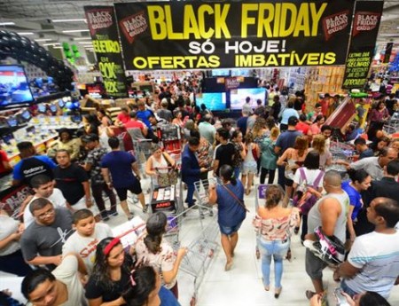 Vendas sobem 9,9% na semana da Black Friday, aponta Serasa