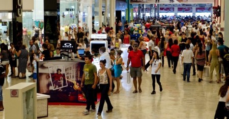 Crescimento de vendas no Natal é o maior desde 2014, diz associação dos lojistas de shoppings