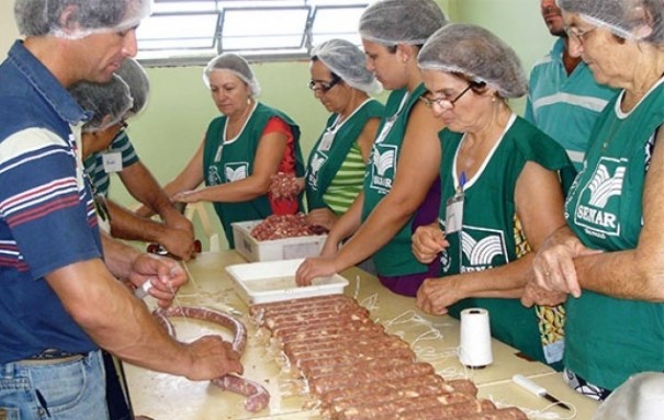 Sindicato Rural de Iacri, em parceria com o Senar-SP, abre inscries para trs cursos gratuitos