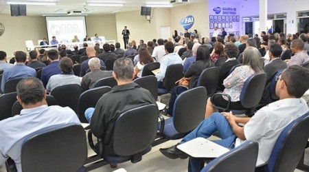 Lideranças de 23 municípios participam do Ciclo de Debates do Tribunal de Contas em Adamantina