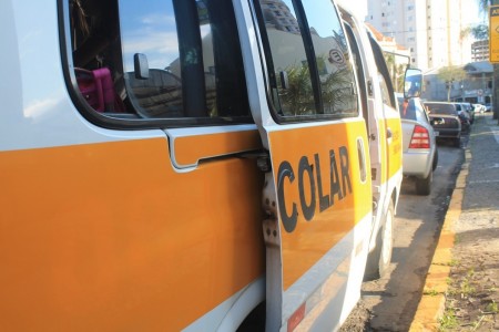 Volta às aulas: Detran.SP alerta sobre riscos do transporte escolar clandestino