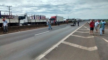 Caminhoneiros da região podem parar na próxima sexta-feira