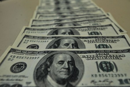 Contas externas têm saldo positivo de US$ 662 milhões em maio