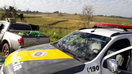 Polícia Rodoviária prende condutor de veículo furtado que transportava maconha na SP-425