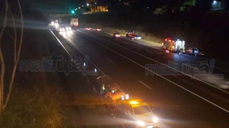 Motociclista fica ferido após atropelar mula em rodovia de Marília.