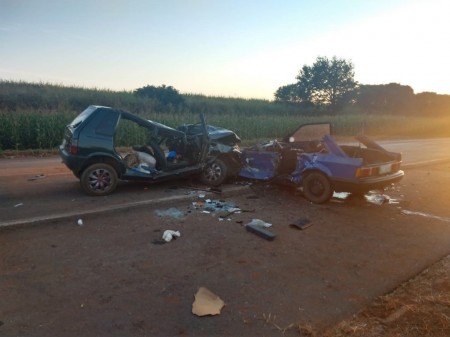 Batida entre carros e caminhão deixa mortos e feridos na Rodovia Jorge Bassil Dower, em Nantes