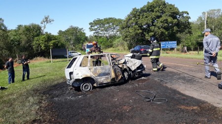 Homem morre carbonizado em acidente na SP-563