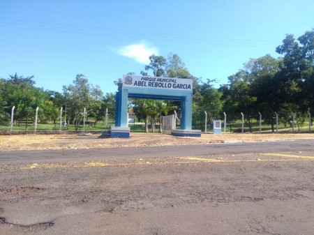 Usuários do Parque Abel Rebollo reclamam do abandono do local