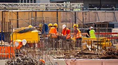 Posto do PAT em Adamantina anuncia mais de 20 vagas no ramo da Construção Civil