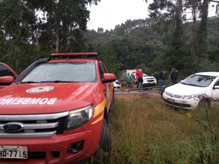 Após 7h de buscas, mergulhadores encontram corpo de pescador submerso no Rio Paraná