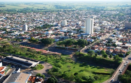 Dória sanciona lei que transforma Adamantina e mais 42 municípios como de Interesse Turístico