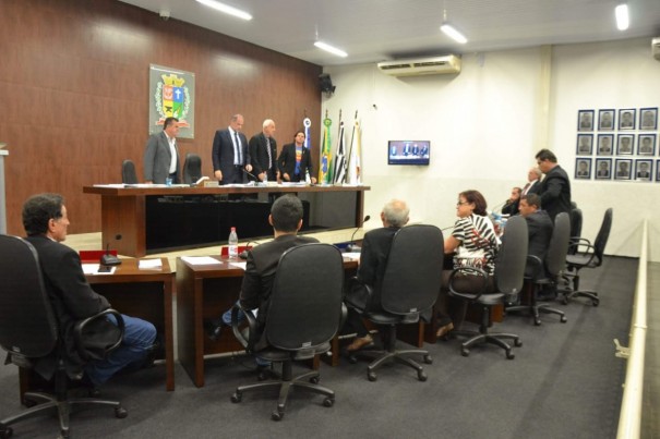 Por maioria de votos, Cmara acompanha parecer do TCE e aprova contas da Prefeitura