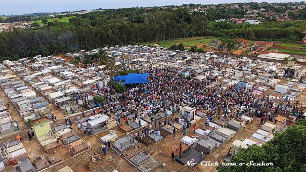 Dia de Finados ter trs missas no cemitrio de Adamantina