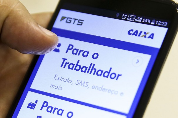 Trabalhadores j podem optar pelo saque-aniversrio do FGTS