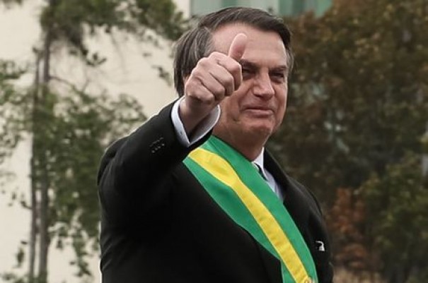 Bolsonaro deve receber alta em at seis dias, diz cirurgio