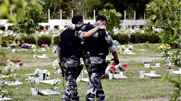 Suicdio causou mais mortes em policiais do que confronto com crime