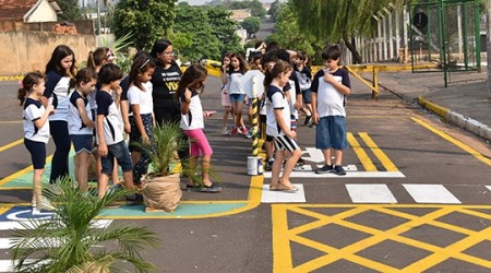 Conscientização das crianças é foco da Semana Nacional do Trânsito em Adamantina