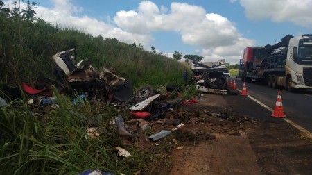 Corpos das vítimas de acidente na Rodovia Assis Chateaubriand são liberados aos familiares pelo IML