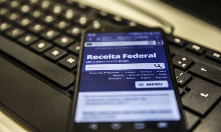 Entrega do Imposto de Renda com atraso tem multa