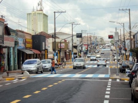 Polícia Militar e Fiscalização lacram quatro estabelecimentos comerciais de Osvaldo Cruz