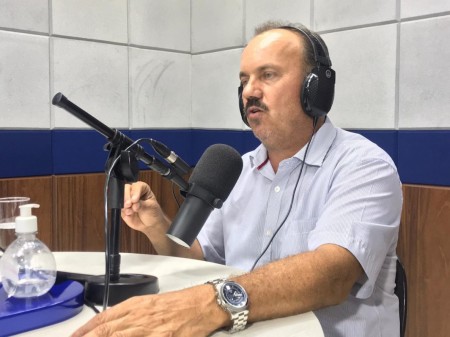 Metrópole FM transmite pronunciamento do prefeito de OC sobre Flexibilização da Economia local