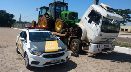 PM Rodoviária localiza e recupera dois tratores furtados que seriam levados para Corumbá