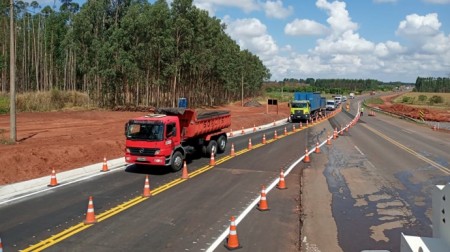 Tráfego na SP 294 tem desvio temporário para obras em Oriente