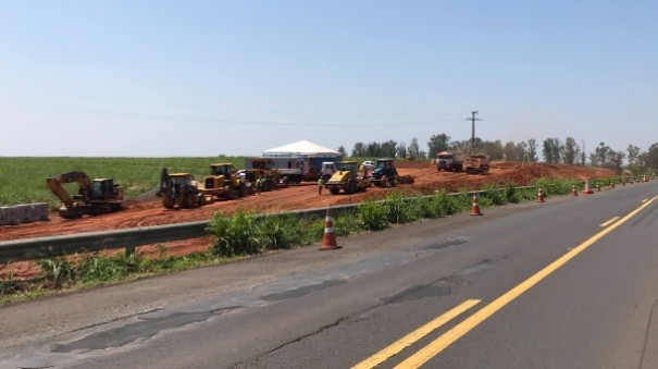 Iniciada a construo de praas de pedgio na SP-294