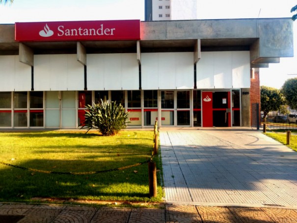 Agncia do Santander de OC  fechada de forma preventiva