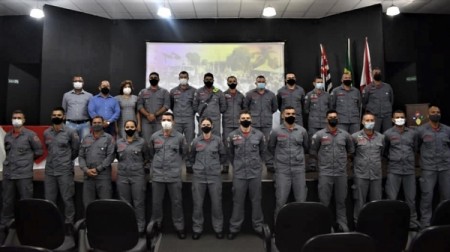 Bombeiros de Adamantina e Osvaldo Cruz são homenageados com a Láurea de Mérito Pessoal