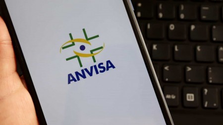 Anvisa amplia ações para verificar comprovação vacinal em fronteiras