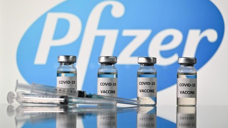 Anvisa concede registro definitivo à vacina da Pfizer