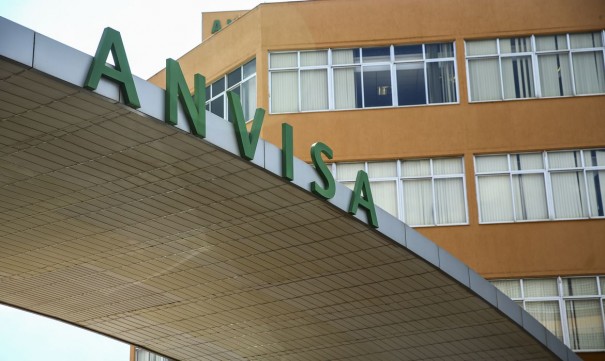 Com restries, Anvisa autoriza importao de Covaxin e Sputnik V