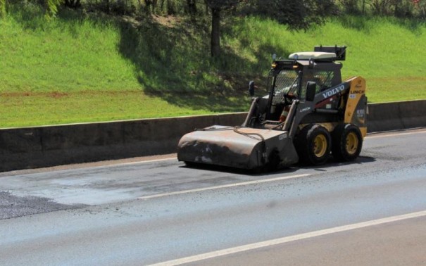 Cart executa obras em pavimento em trechos prximos a Epitcio nos prximos dias