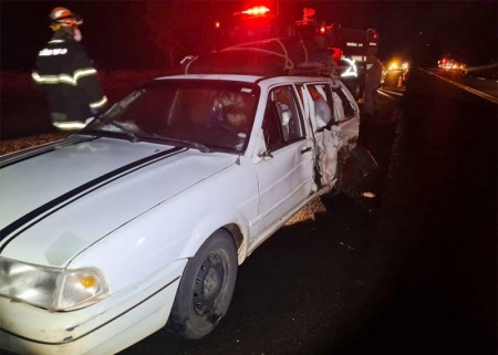 Acidente envolve Santana e Saveiro na SP-294, em Herculândia