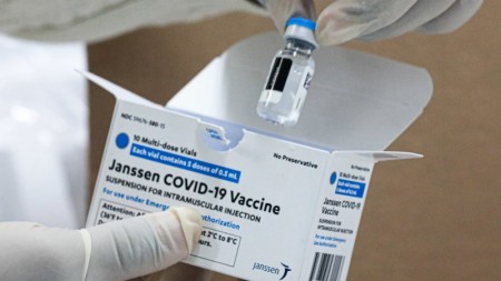 Parapuã recebe a vacina da Janssen contra a Covid-19 para beneficiar grupo de 43 a 59 anos