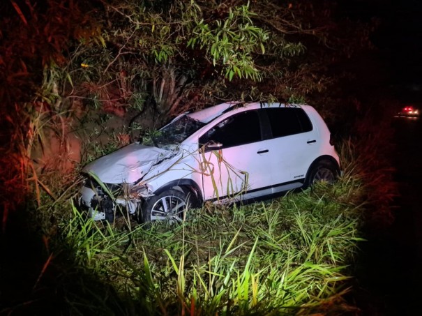 Vaca na pista causa grave acidente na vicinal Tup - Bastos