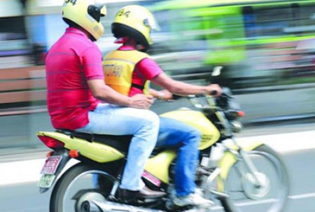 Decreto fixa valores para serviços de mototaxistas em OC