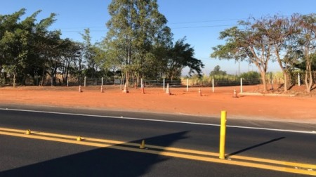 Fechados dois acessos de estrada rural de Lucélia à SP-294, proximidades da praça de pedágio