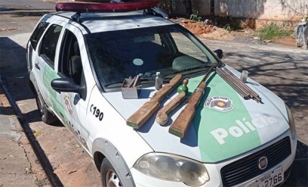 Polícia Ambiental de Tupã apreende espingarda na casa de morador de Universo