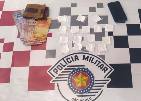 Polícia Militar de Bastos apreende droga e prende homem de 50 anos