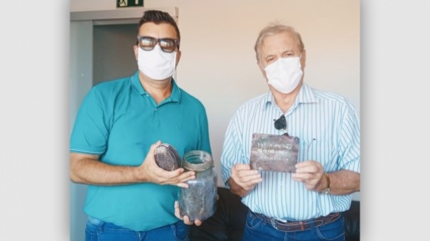 'Cpsula do tempo' com cerca de 70 anos  encontrada em obra, em Adamantina