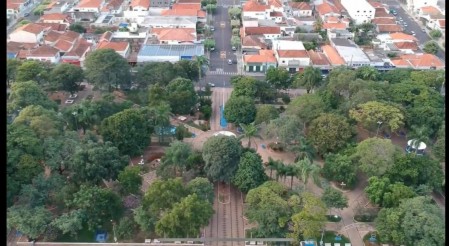 Presidente da Câmara de OC fala sobre Projeto de mudança de nome da Praça Lucas Nogueira Garcez para Praça São José