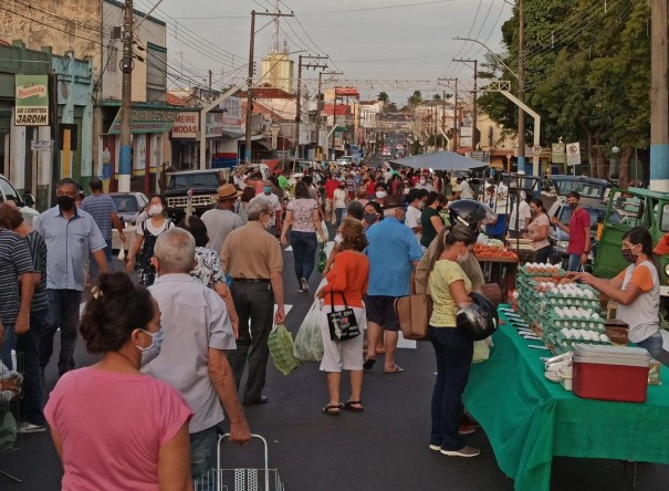 Feiras Livres de domingo no vo acontecer nos dias de Natal e Ano Novo em Osvaldo Cruz